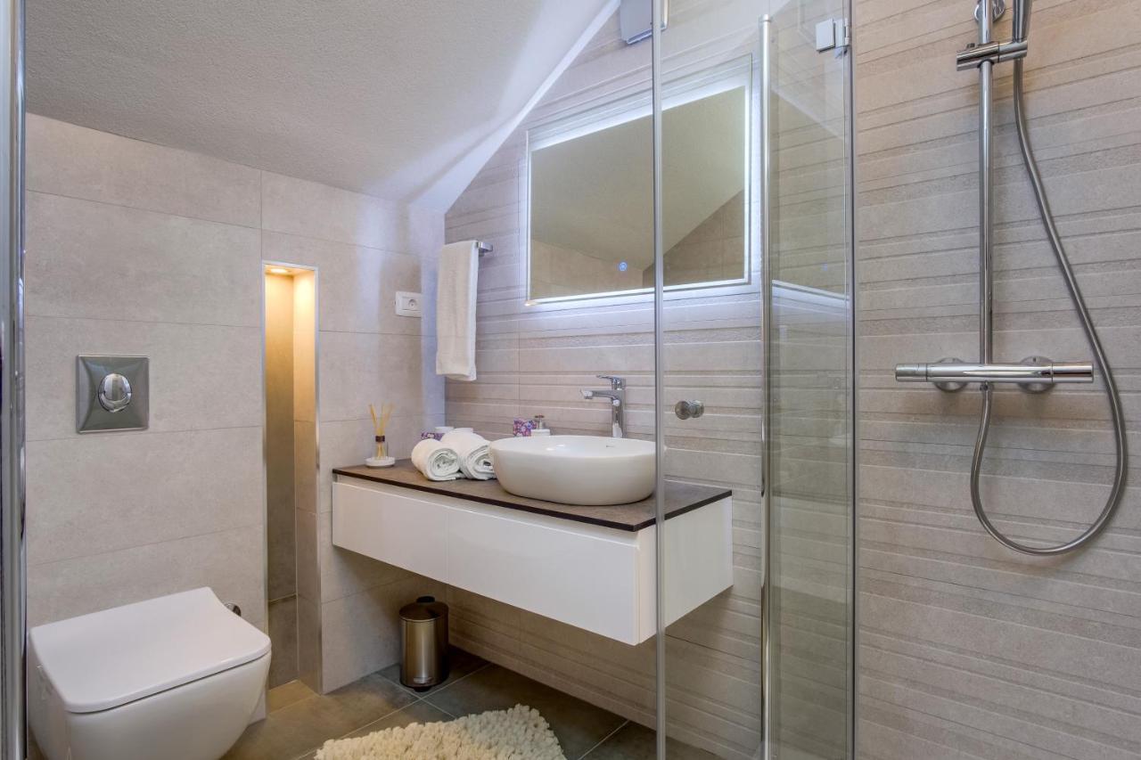 Appartamento Leonida Mali Lošinj Esterno foto