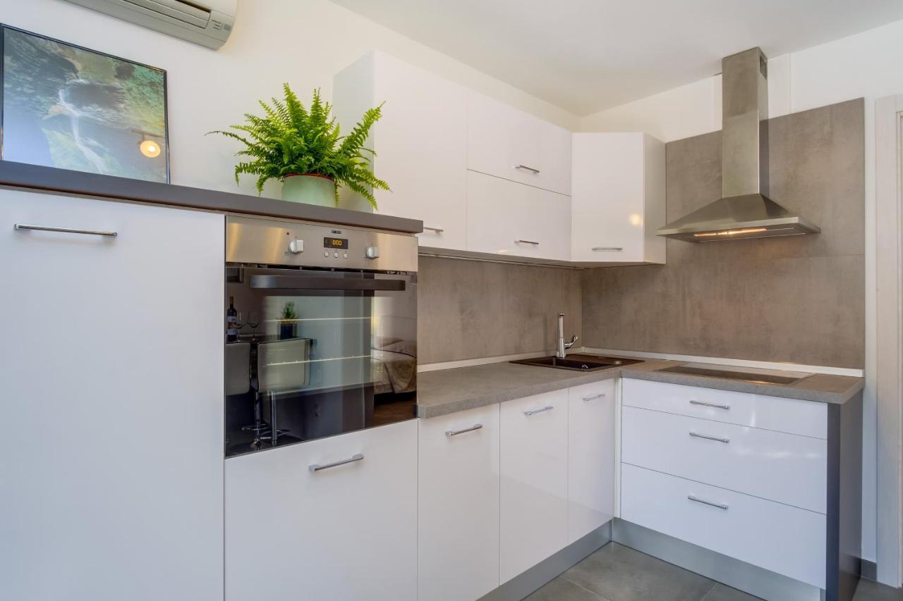 Appartamento Leonida Mali Lošinj Esterno foto