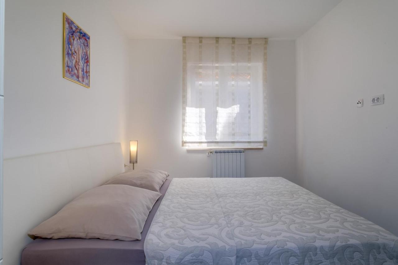 Appartamento Leonida Mali Lošinj Esterno foto