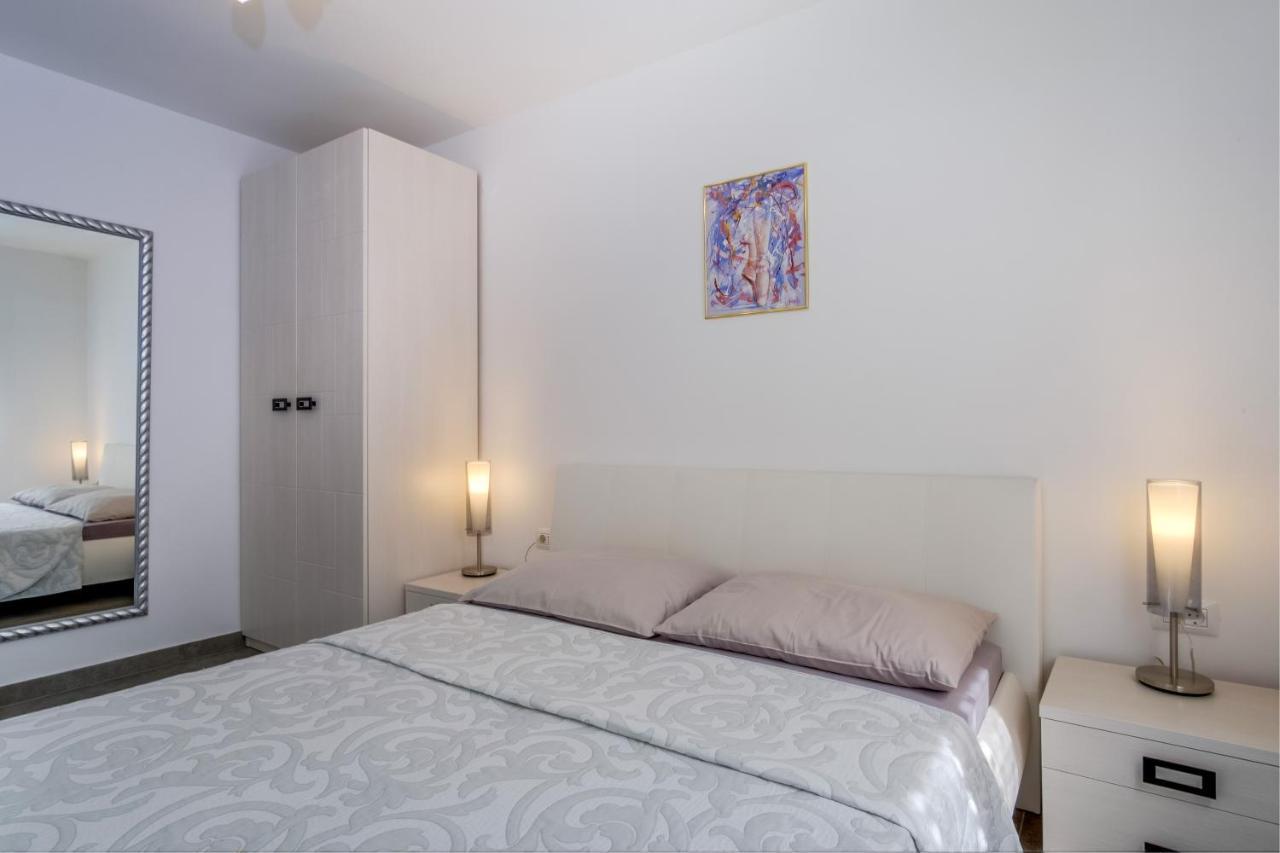 Appartamento Leonida Mali Lošinj Esterno foto