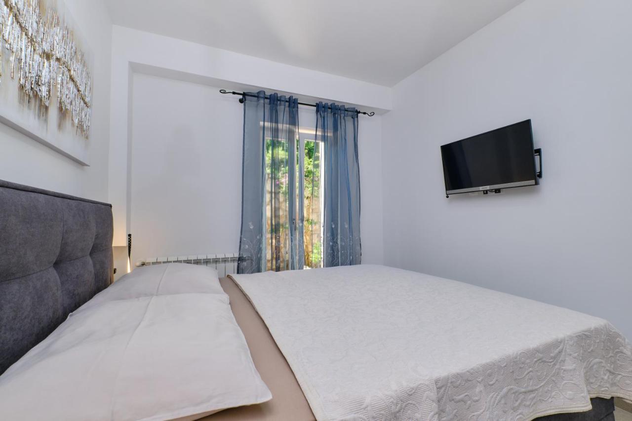 Appartamento Leonida Mali Lošinj Esterno foto