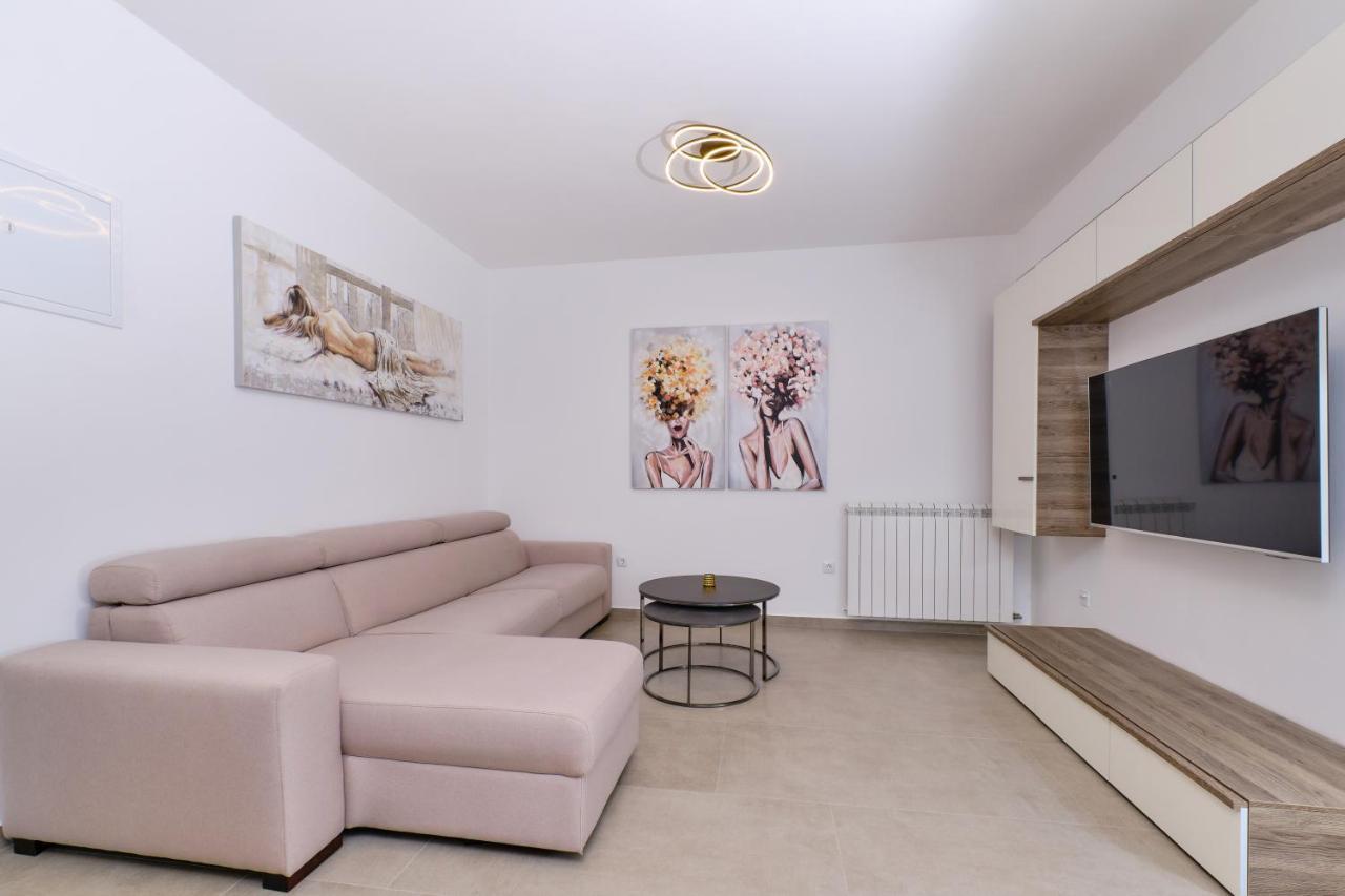 Appartamento Leonida Mali Lošinj Esterno foto