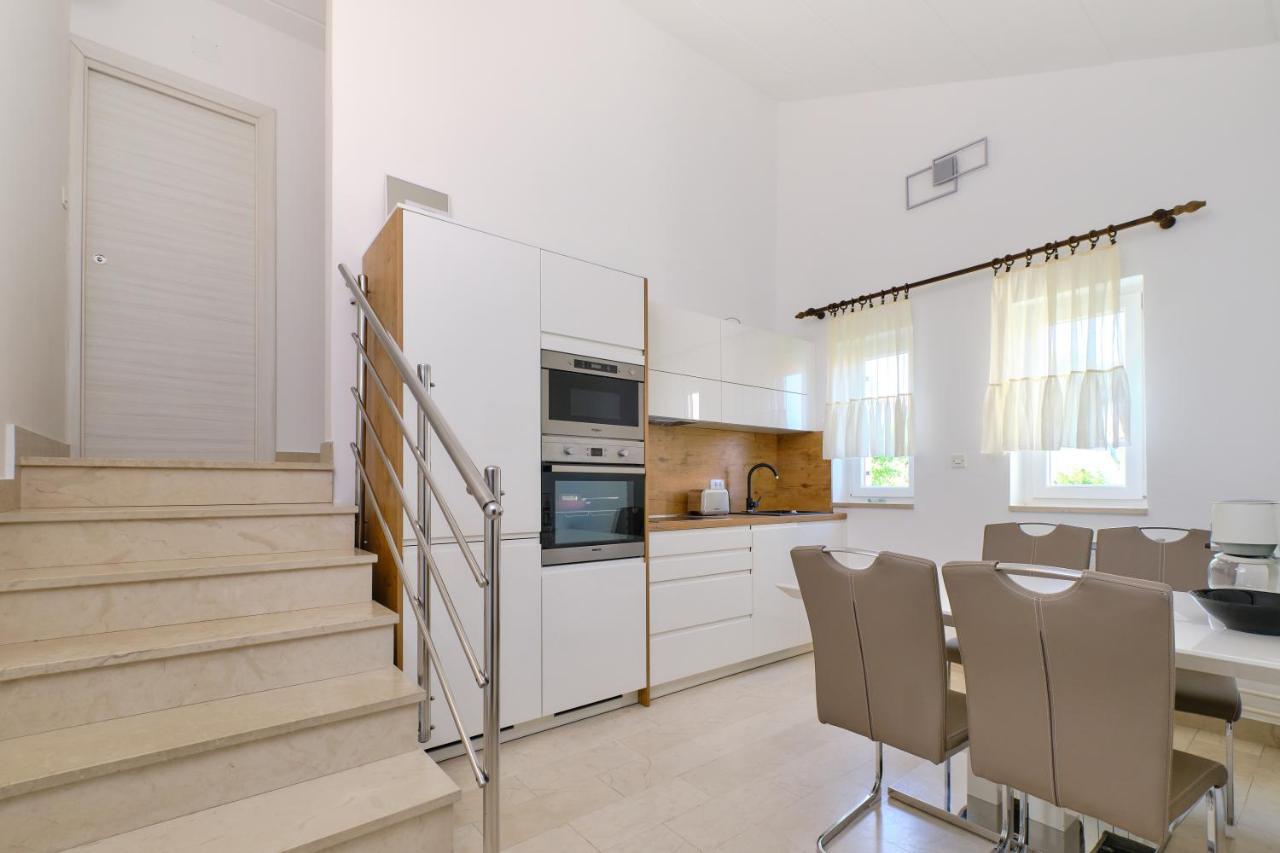Appartamento Leonida Mali Lošinj Esterno foto